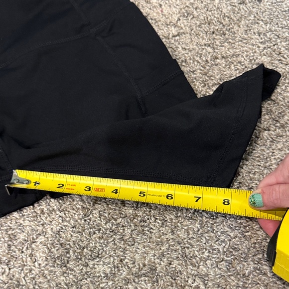 Baleaf Black High-Waist Bike Shorts with Side Pockets - Picture 3 of 3